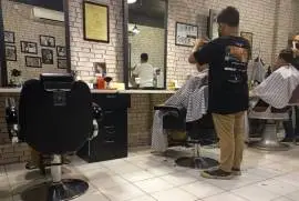 Keluncum Barber Shop Siaga