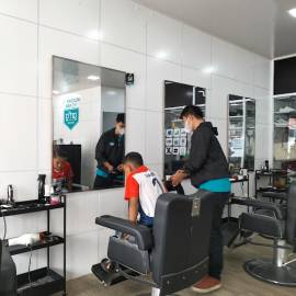 Arfa Barbershop Jatiwaringin Bekasi 