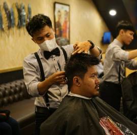 Captain Barbershop Premiere Surabaya Dharmahusada