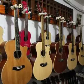 Midi Music- Gitar Akustik Termurah