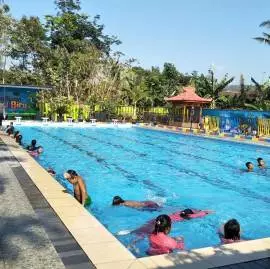 Kolam Renang BANYU BIRU