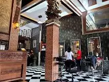 Im Salon